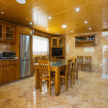 A Casa Dos Amigos - Termas Sao Vicente Tatil Evi